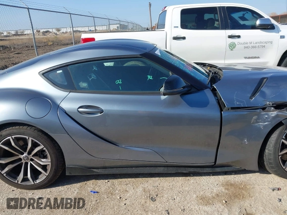 2021 Toyota Supra 2.0 with VIN WZ1DB2C01MW041227, listed as a IAAI auction lot 41011310 with 17,840 mi miles and . Bid and sale history available at DreamBid. Image 13.