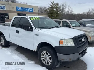 2007 Ford F-150 STX with VIN 1FTRX14W57NA62207, listed as a Copart auction lot 45698575 with 208,112 mi miles and Clean Title. Bid and sale history available at carsss.com. Image 1.