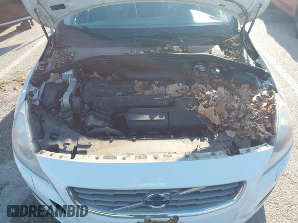2013 Volvo S60 T5 Premier with VIN YV1612FS8D1232707, listed as a IAAI auction lot 41916058 with Not provided miles and . Bid and sale history available at DreamBid. Image 10.