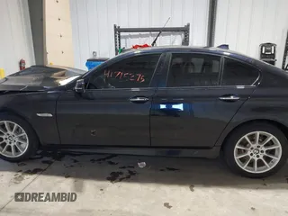 2014 BMW 5 Series 535i xDrive with VIN WBA5B3C58ED531825, listed as a IAAI auction lot 41715275 with 67,782 mi miles and . Bid and sale history available at carsss.com. Image 14.