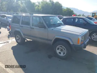 2000 Jeep Cherokee z VIN 1J4FF48S3YL170931, wystawiony jako IAAI lot #42468922 z przebiegiem 160 104 mil mil oraz . Historia ofert i sprzedaży dostępna na DreamBid. Obrazek 1.