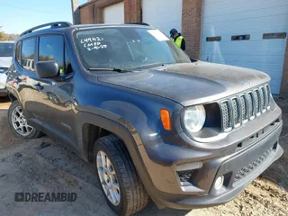2020 Jeep Renegade Latitude with VIN ZACNJBBB1LPL49421, listed as a IAAI auction lot 41649980 with 84,596 mi miles. Bid and sale history available at carsss.com. Image 1.