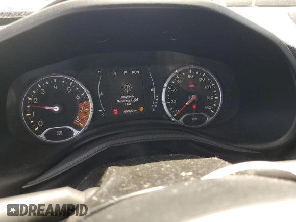 2020 Jeep Renegade Latitude with VIN ZACNJABB9LPL65716, listed as a Copart auction lot 53452695 with 66,390 mi miles and Salvage Title. Bid and sale history available at carsss.com. Image 9.