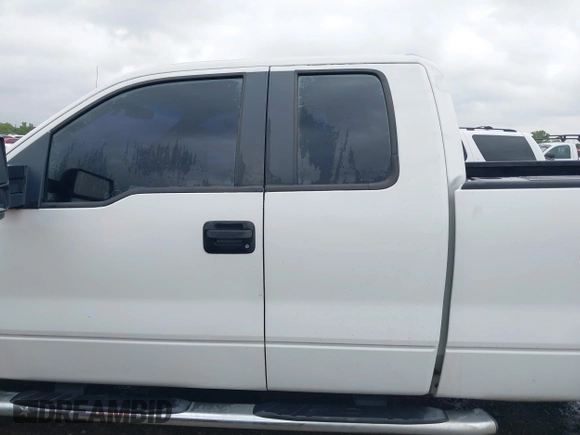 2014 Ford F-150 XL with VIN 1FTFX1CF8EKE66105, listed as a IAAI auction lot 42201442 with 95,589 mi miles and . Bid and sale history available at DreamBid. Image 14.