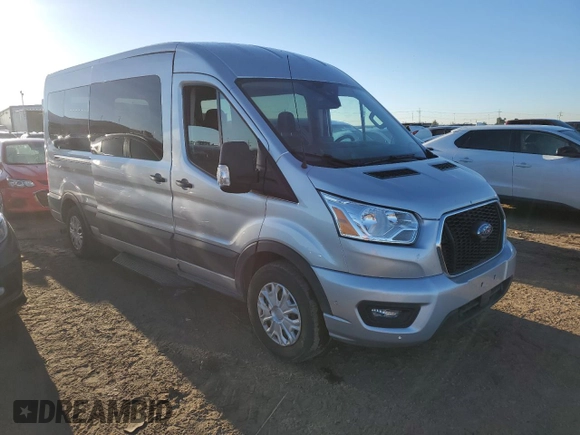 2021 Ford Transit Passenger XL with VIN 1FBAX2C89MKA48429, listed as a Copart auction lot 72648104 with 60,936 mi miles and Clean Title. Bid and sale history available at DreamBid. Image 4.