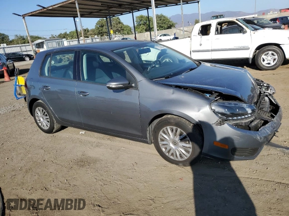 2013 Volkswagen Golf с VIN WVWDB7AJ6DW138799, выставлен на аукционе Copart как лот 73238364 с пробегом 52 803 миль миль и Списание • Salvage title. История ставок и продаж доступна на DreamBid. Изображение 4.