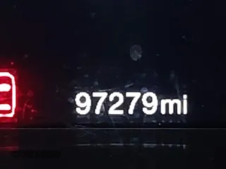 2020 Jeep Renegade Latitude with VIN ZACNJABBXLPM00506, listed as a IAAI auction lot 41180614 with 97,279 mi miles. Bid and sale history available at carsss.com. Image 7.