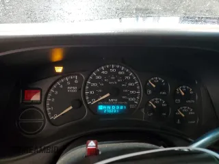 2002 Chevrolet Tahoe Z71 с VIN 1GNEK13Z82R147091, выставлен на аукционе Copart как лот 51100735 с пробегом 270 231 миль миль и Чистый • Clean title. История ставок и продаж доступна на DreamBid. Изображение 9.