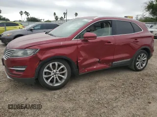 2015 Lincoln MKC z VIN 5LMCJ1A99FUJ27384, wystawiony jako Copart lot #51706905 z przebiegiem 112 476 mil mil oraz Szkody całkowita. Historia ofert i sprzedaży dostępna na DreamBid. Obrazek 1.