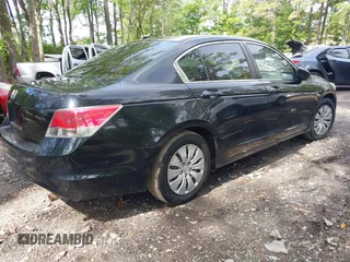 2008 Honda Accord LX z VIN 1HGCP26318A161325, wystawiony jako IAAI lot #42336743 z przebiegiem 207 266 mil mil oraz . Historia ofert i sprzedaży dostępna na DreamBid. Obrazek 4.