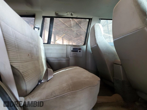 1994 Chevrolet Blazer z VIN 1GNCS13W3R0157183, wystawiony jako Copart lot #52246055 z przebiegiem 91 826 mil mil oraz Czysty tytuł • Clean title. Historia ofert i sprzedaży dostępna na DreamBid. Obrazek 10.