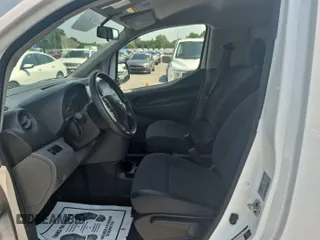 2020 Nissan NV200 S with VIN 3N6CM0KN6LK709584, listed as a IAAI auction lot 42667335 with 104,282 mi miles and . Bid and sale history available at DreamBid. Image 4.