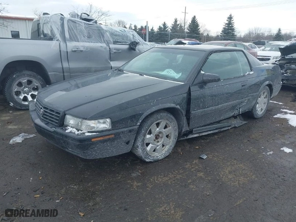 2001 Cadillac Eldorado ESC with VIN 1G6EL12Y01B103000, listed as a IAAI auction lot 41395721 with 0 mi miles. Bid and sale history available at carsss.com. Image 2.