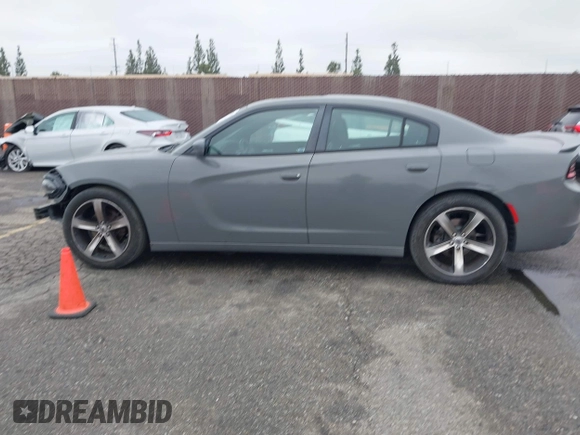 2017 Dodge Charger SE with VIN 2C3CDXBG7HH553583, listed as a IAAI auction lot 41925229 with 121,777 mi miles. Bid and sale history available at carsss.com. Image 14.