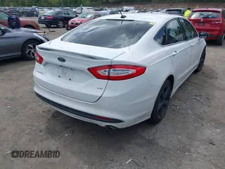2016 Ford Fusion SE z VIN 3FA6P0H76GR142179, wystawiony jako IAAI lot #42181060 z przebiegiem 73 837 mil mil oraz . Historia ofert i sprzedaży dostępna na DreamBid. Obrazek 4.
