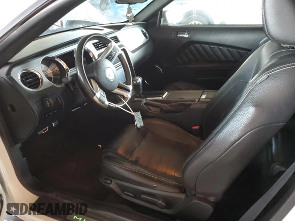 2012 Ford Mustang V6 с VIN 1ZVBP8EM7C5230511, выставлен на аукционе Copart как лот 62422385 с пробегом 139 321 миль миль и Списание • Salvage title. История ставок и продаж доступна на DreamBid. Изображение 7.