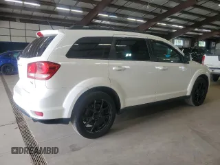 2016 Dodge Journey R/T with VIN 3C4PDCEG0GT207480, listed as a Copart auction lot 61354645 with 101,694 mi miles and Clean title. Bid and sale history available at DreamBid. Image 3.