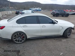 2022 BMW M3 Competition z VIN WBS33AY0XNFM29450, wystawiony jako IAAI lot #41609392 z przebiegiem 22 776 mil mil oraz . Historia ofert i sprzedaży dostępna na DreamBid. Obrazek 13.
