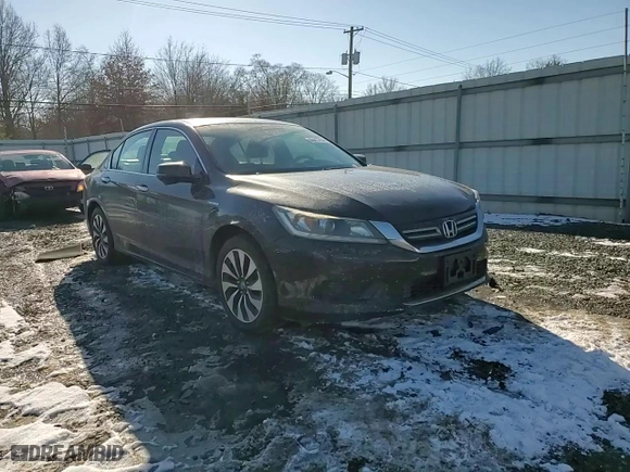 2014 Honda Accord Hybrid with VIN 1HGCR6F37EA001690, listed as a Copart auction lot 86417704 with 166,272 mi miles and Salvage Title. Bid and sale history available at carsss.com. Image 10.
