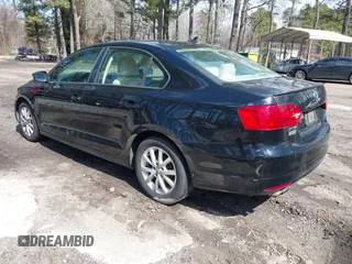 2012 Volkswagen Jetta SE with VIN 3VWDX7AJ5CM351398, listed as a IAAI auction lot 41734647 with 229,671 mi miles and . Bid and sale history available at DreamBid. Image 3.