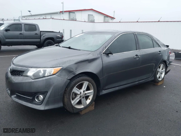2014 Toyota Camry L with VIN 4T1BF1FK4EU372166, listed as a IAAI auction lot 41228217 with 159,187 mi miles. Bid and sale history available at carsss.com. Image 18.
