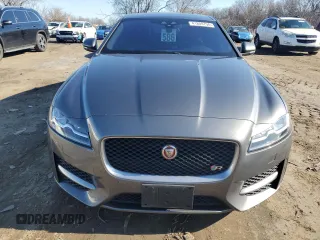 2016 Jaguar XF 35t R-Sport with VIN SAJBF4BV3GCY02818, listed as a Copart auction lot 41809794 with 64,580 mi miles. Bid and sale history available at carsss.com. Image 5.