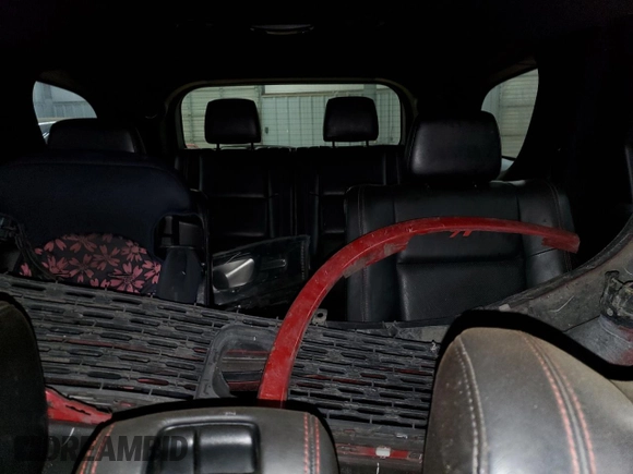 2015 Dodge Durango R/T z VIN 1C4SDHCT2FC222337, wystawiony jako Copart lot #48380495 z przebiegiem Nie podano mil oraz Szkoda całkowita • Salvage title. Historia ofert i sprzedaży dostępna na DreamBid. Obrazek 10.