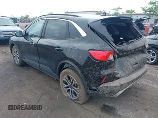 2020 Ford Escape SEL z VIN 1FMCU9H6XLUA29433, wystawiony jako IAAI lot #42446183 z przebiegiem 52 089 mil mil oraz . Historia ofert i sprzedaży dostępna na DreamBid. Obrazek 3.