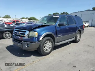 2007 Ford Expedition XLT with VIN 1FMFU15527LA85632, listed as a Copart auction lot 61855455 with 177,899 mi miles and Salvage title. Bid and sale history available at DreamBid. Image 1.