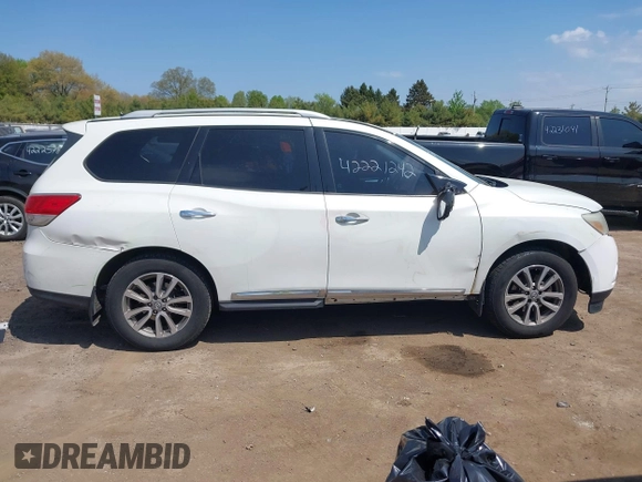 2014 Nissan Pathfinder SV with VIN 5N1AR2MM7EC703101, listed as a IAAI auction lot 42221242 with 178,237 mi miles and . Bid and sale history available at DreamBid. Image 13.