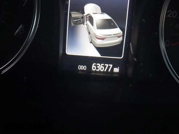 2016 Toyota Camry XSE with VIN 4T1BK1FK2GU571473, listed as a IAAI auction lot 41095181 with 63,677 mi miles. Bid and sale history available at carsss.com. Image 14.