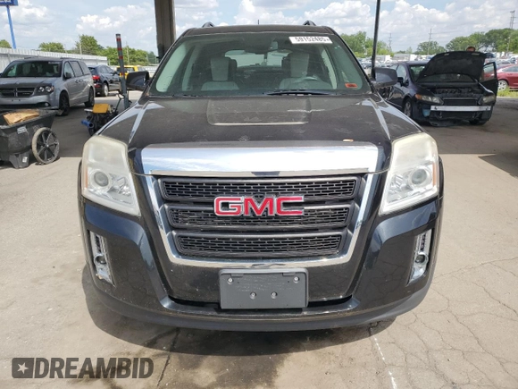 2015 GMC Terrain SLT z VIN 2GKALSEK9F6350054, wystawiony jako Copart lot #59152485 z przebiegiem 121 042 mil mil oraz Czysty tytuł • Clean title. Historia ofert i sprzedaży dostępna na DreamBid. Obrazek 5.