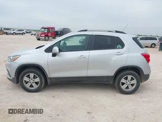 2021 Chevrolet Trax LT с VIN KL7CJPSB8MB321938, выставлен на аукционе IAAI как лот 42025160 с пробегом 101 634 миль миль и . История ставок и продаж доступна на DreamBid. Изображение 14.