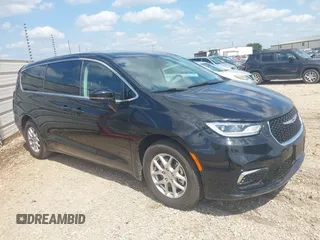2024 Chrysler Pacifica Touring L with VIN 2C4RC1BG5RR143821, listed as a IAAI auction lot 42261957 with 47,523 mi miles and . Bid and sale history available at DreamBid. Image 1.