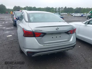 2021 Nissan Altima SV with VIN 1N4BL4DV6MN343648, listed as a IAAI auction lot 42321888 with 18,232 mi miles and . Bid and sale history available at DreamBid. Image 16.