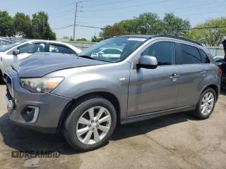 2015 Mitsubishi Outlander SE with VIN 4A4AR4AU2FE011699, listed as a Copart auction lot 60509945 with 141,192 mi miles and Salvage title. Bid and sale history available at DreamBid. Image 1.