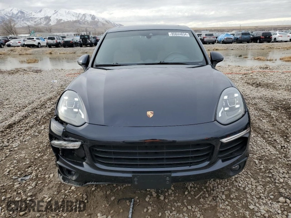2017 Porsche Cayenne S z VIN WP1AB2A20HLA53039, wystawiony jako Copart lot #85044834 z przebiegiem 56 737 mil mil oraz Szkody całkowita. Historia ofert i sprzedaży dostępna na DreamBid. Obrazek 5.