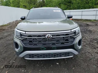 2024 Volkswagen Atlas Peak Edition SEL with VIN 1V2GR2CA0RC544299, listed as a Copart auction lot 52903134 with Not provided miles and Salvage title. Bid and sale history available at DreamBid. Image 5.