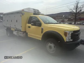 2019 Ford F-550 XL with VIN 1FDUF5GY0KEE44280, listed as a Copart auction lot 49088025 with 69,433 mi miles and Clean Title. Bid and sale history available at carsss.com. Image 1.