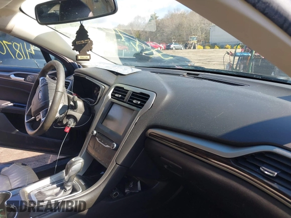 2015 Ford Fusion SE with VIN 3FA6P0H92FR100897, listed as a IAAI auction lot 41870271 with 195,182 mi miles and . Bid and sale history available at DreamBid. Image 5.
