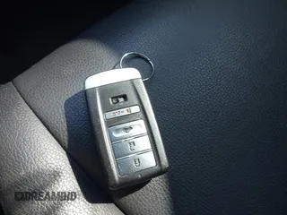 2016 Acura ILX z VIN 19UDE2F31GA018903, wystawiony jako IAAI lot #41767773 z przebiegiem 149 063 mil mil oraz . Historia ofert i sprzedaży dostępna na DreamBid. Obrazek 11.