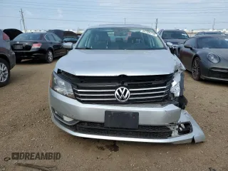 2015 Volkswagen Passat SEL Premium z VIN 1VWCS7A3XFC043208, wystawiony jako Copart lot #54766115 z przebiegiem 192 773 mil mil oraz Szkoda całkowita • Salvage title. Historia ofert i sprzedaży dostępna na DreamBid. Obrazek 5.
