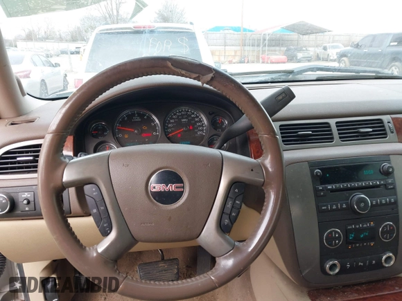 2010 GMC Sierra 1500 SLT z VIN 3GTRCWE00AG287606, wystawiony jako IAAI lot #41406243 z przebiegiem 218 866 mil mil oraz . Historia ofert i sprzedaży dostępna na DreamBid. Obrazek 19.