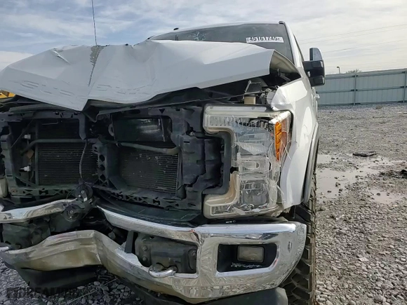 2017 Ford Super Duty F-250 SRW Lariat with VIN 1FT7W2BT3HED06818, listed as a Copart auction lot 45161745 with 166,955 mi miles and Salvage Title. Bid and sale history available at carsss.com. Image 11.