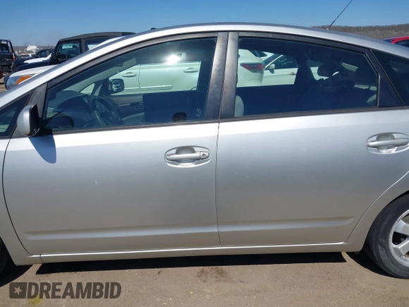 2005 Toyota Prius with VIN JTDKB20U153124639, listed as a IAAI auction lot 41696769 with 245,061 mi miles. Bid and sale history available at carsss.com. Image 14.