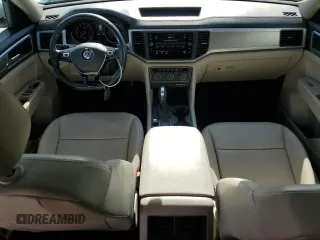 2018 Volkswagen Atlas SE with VIN 1V2CR2CA2JC532383, listed as a Copart auction lot 60138845 with 133,596 mi miles and Salvage title. Bid and sale history available at DreamBid. Image 8.
