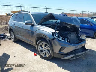 2021 Volkswagen Atlas SE z VIN 1V2WR2CA1MC543263, wystawiony jako IAAI lot #41760601 z przebiegiem 116 010 mil mil oraz . Historia ofert i sprzedaży dostępna na DreamBid. Obrazek 1.