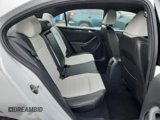 2015 Volkswagen Jetta SE z VIN 3VWD17AJ7FM220222, wystawiony jako Copart lot #62866345 z przebiegiem 68 273 mil mil oraz Szkoda całkowita • Salvage title. Historia ofert i sprzedaży dostępna na DreamBid. Obrazek 10.