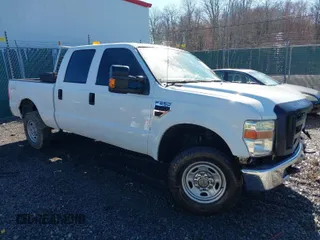 2008 Ford Super Duty F-250 SRW XL with VIN 1FTSW21548EA43414, listed as a IAAI auction lot 41824311 with 137,502 mi miles. Bid and sale history available at carsss.com. Image 1.