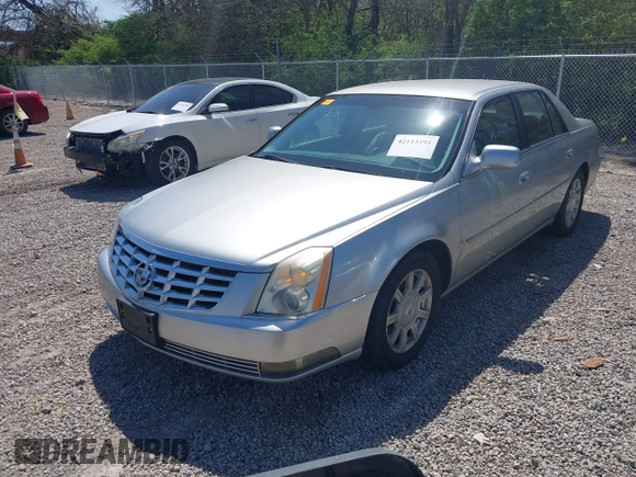 2008 Cadillac DTS 1SC with VIN 1G6KD57Y58U138842, listed as a IAAI auction lot 42113391 with 95,538 mi miles and . Bid and sale history available at carsss.com. Image 2.